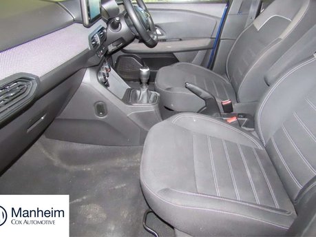 Dacia Sandero 1.0 TCe Comfort Hatchback 5dr Petrol Manual Euro 6 (s/s) (90 ps) 2