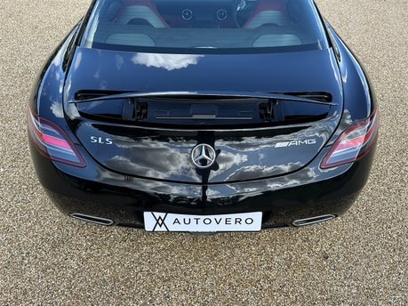 Mercedes-Benz SLS AMG Coupe 26