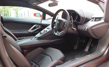 Lamborghini Aventador LP 700-4 8