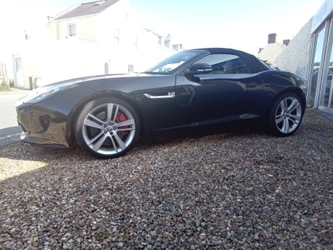 Jaguar F-Type convertible 2