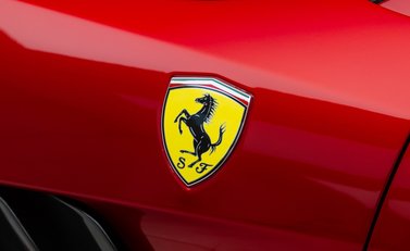 Ferrari GTC4 Lusso V12 33