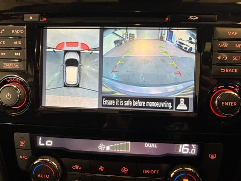Nissan Qashqai 1.2 DIG-T N-Connecta 2WD Euro 6 (s/s) 5dr 37