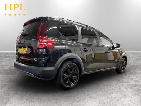 Dacia Jogger 1.6 Hybrid EXTREME MPV 5dr Petrol Hybrid Auto Euro 6 (s/s) (140 ps) 7