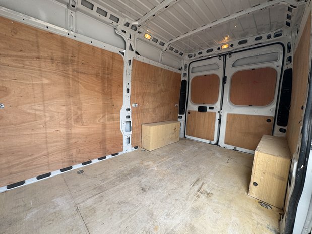 Citroen Relay MWB L2H2 Medium Roof Enterprise 35 Air Con Nav EURO 6 11