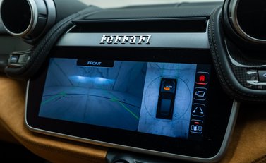 Ferrari GTC4 Lusso V12 22