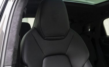 Porsche Cayenne Turbo S E-Hybrid Coupe 11