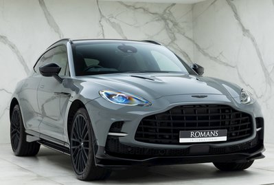 Aston Martin DBX 707