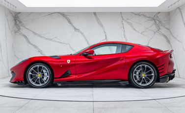 Ferrari 812 Competizione 2