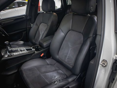 Porsche Macan 3.0 Macan S D Semi-Auto 4WD 5dr 24