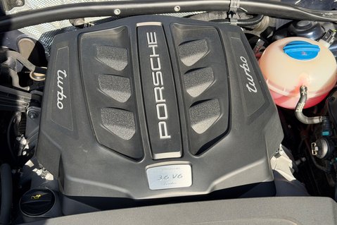 Porsche Macan TURBO PDK - HUGE SPEC - PAN ROOF - BOSE - CARPLAY 69