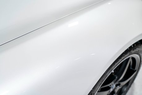 Mercedes-Benz Amg GT PREMIUM. MERCEDES WARRANTY. FULL MSH. DESIGNO PAINT. BURMESTER. PANO ROOF. 26