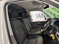 Volkswagen Transporter 2.0 Transporter T28 Highline TDI 11