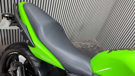 Kawasaki Er ER6 N 2010 NAKED 650CC 23K MOT 09/27 IDEAL FIRST BIG BIKE 18