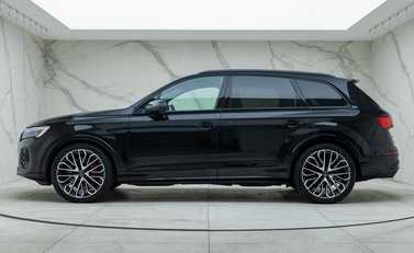 Audi SQ7 BLACK EDITION 5