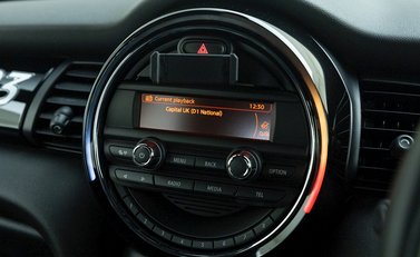 Mini Hatch John Cooper Works Challenge 16