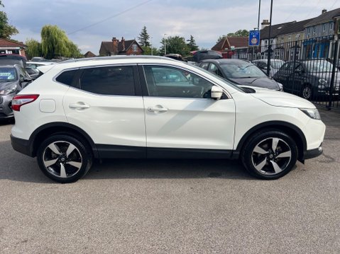 Nissan Qashqai 1.2 DIG-T n-tec+ XTRON 2WD Euro 6 (s/s) 5dr 7