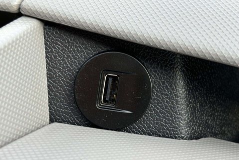 Vauxhall Movano L2H2 130 ps F3500 Mobile Workshop Van - Air Con 28