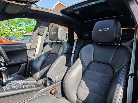Porsche Macan 2.9 Macan GTS Semi-Auto 4WD 5dr 4