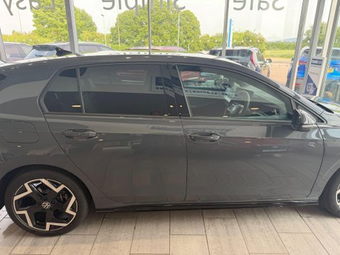 Volkswagen Golf 1.5 eTSI MHEV R-Line DSG Euro 6 (s/s) 5dr 7