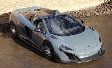 McLaren 675 LT Spider 28