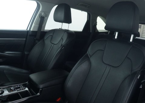 Kia Sorento 1.6 T-GDi 13.8kWh 3 SUV 5dr Petrol Plug-in Hybrid Auto AWD Euro 6 (s/s) (26 49