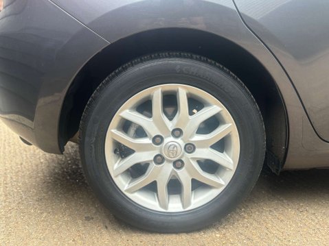 Toyota Auris 1.6 Auris T3 VVT-i 5dr 18
