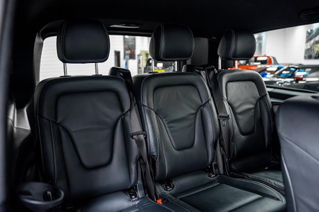 Mercedes-Benz V Class 2.0 V300d AMG Line MPV 5dr Diesel G-Tronic+ Euro 6 (s/s) XLWB (237 ps) 19