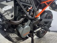 KTM Duke 2017 19K SPARES OR REPAIR PROJECT NAKED SUPERMOTO BIKE 125CC 11
