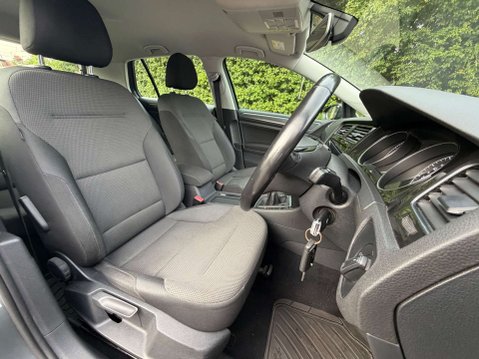 Volkswagen Golf 1.5 Golf SE Nav TSi Evo 5dr 21