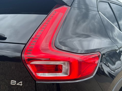 Volvo XC40 B4 INSCRIPTION PRO MHEV 19