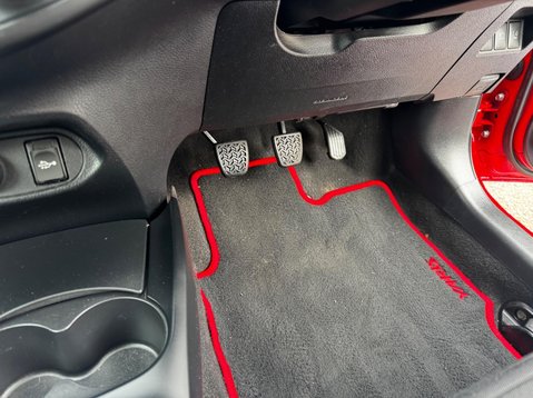 Toyota Yaris VVT-I DESIGN 60