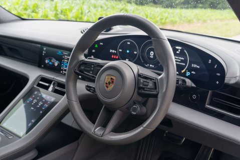 Porsche Taycan Taycan Turbo 13