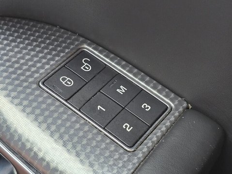 Land Rover Range Rover Sport SDV6 HSE DYNAMIC 30