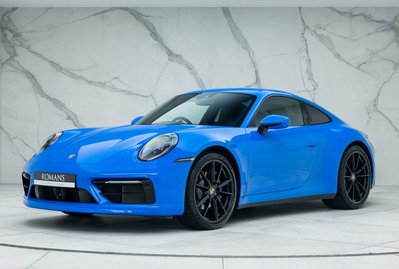 Porsche 911 Carrera (992)