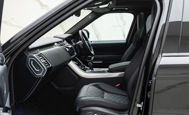 Land Rover Range Rover Sport 5.0 SVR 13