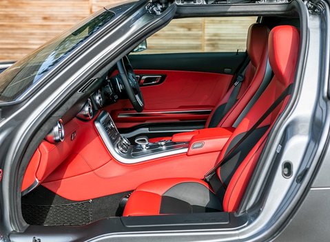 Mercedes-Benz SLS AMG 15