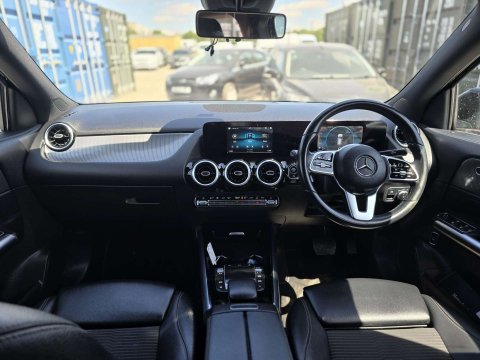 2020 Mercedes-Benz GLA thumbnail 7