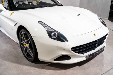 Ferrari California T. MAGNERIDE SUSPENSION. BESPOKE INTERIOR. TWO-TONE BODYWORK. CARPLAY. 49