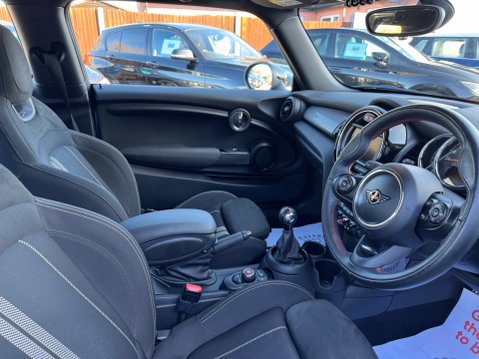 Mini Hatch COOPER SPORT 25
