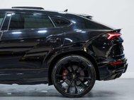 Lamborghini Urus 4.0 V8 BiTurbo SUV 5dr Petrol Auto 4WD Euro 6 (650 ps) 25