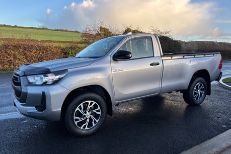 Toyota Hilux Active 4WD D-4D Single Cab Pickup - No VAT