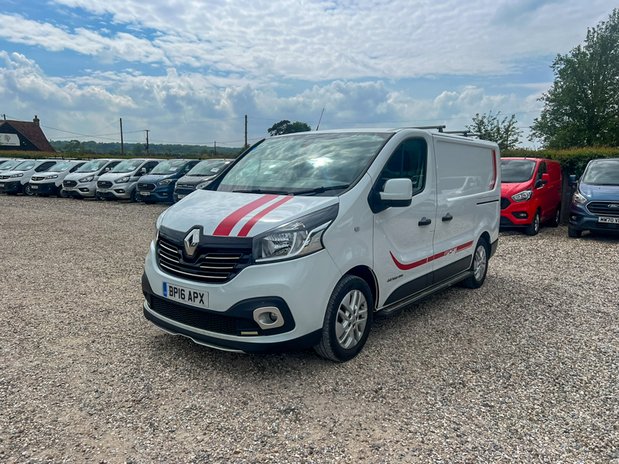 Renault Trafic SWB L1H1 (SOLD) Sportive SL27 Air Con Alloys Nav Sensors EURO 6 NO VAT 2