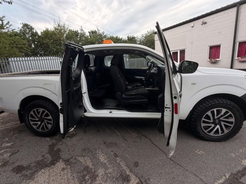 Nissan Navara DCI VISIA 4X4 SHR KCB 32