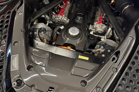 Ferrari SF90 Stradale 4.0T V8 7.9kWh F1 DCT 4WD Euro 6 (s/s) 2dr 10