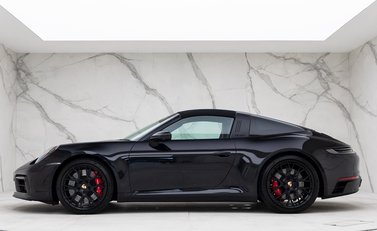 Porsche 911 (992) Targa 4 GTS 3
