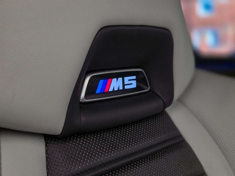 BMW M5 4.4 M5 Auto 4WD 4dr 29