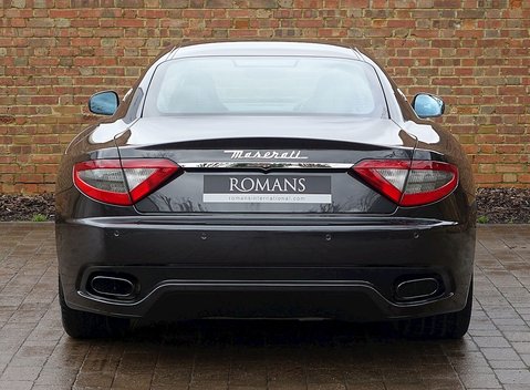 Maserati Granturismo Sport 10