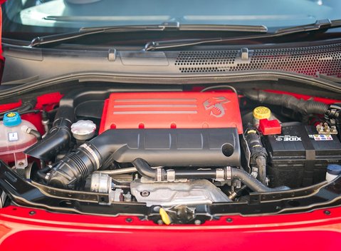 Abarth 695 Tributo Ferrari 34