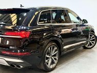 Audi SQ7 4.0 TDI V8 SUV 5dr Diesel Tiptronic quattro Euro 6 (s/s) (435 ps) 19