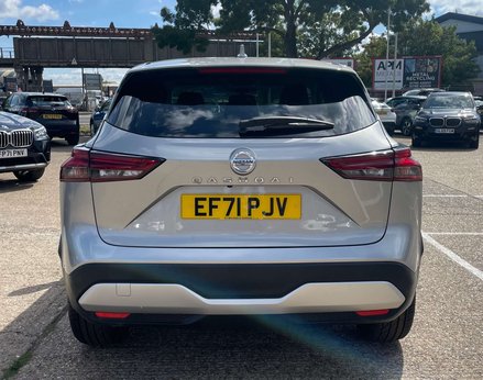 Nissan Qashqai 1.3 Qashqai N-Connecta DiG-T MHEV 5dr 6